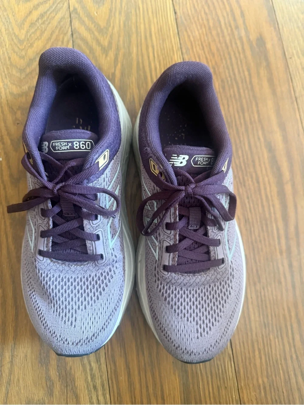 New Balance Women’s Running Shoes - Fresh Foam x 860 - Lightly Worn - Purple